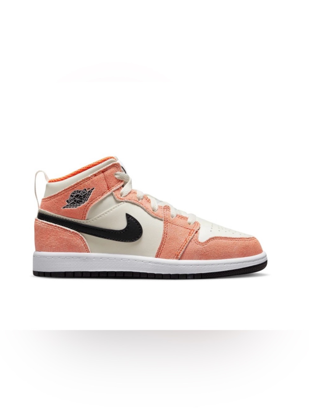 Nike Mid-Top Sneaker in Peach, Cream and Black Rarely worn sz 4.5 Y